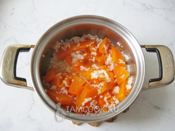 Варить рис и тыкву