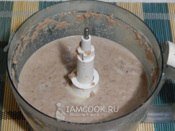 Взбить блендером массу на суфле