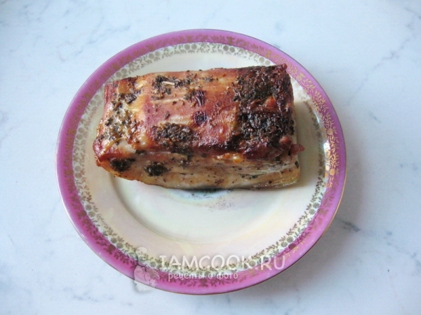 Запечь грудинку с соусом