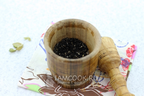 Растолочь тмин и кардамон