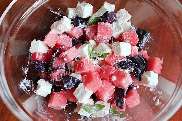 Готовим вкусный салат из арбуза