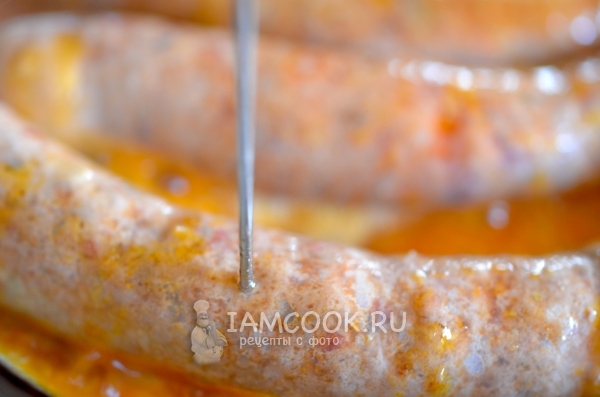 Проткнуть колбасу иголкой