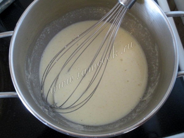 Добавляем молоко