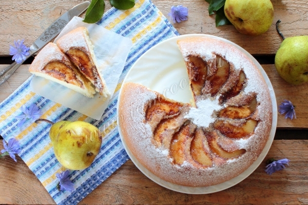 Рецепт бисквита с грушами в мультиварке