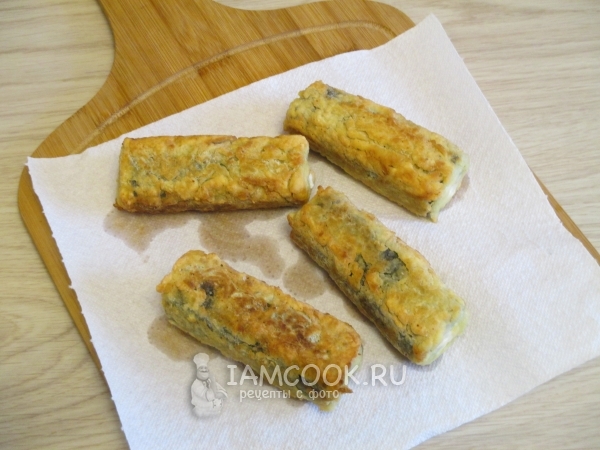 Роллы на салфетке