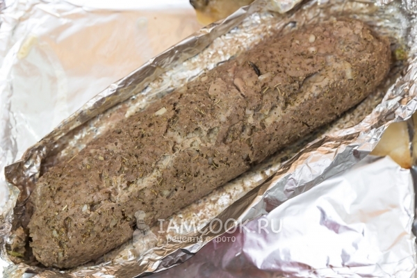 Фото рулета из говяжьего фарша, приготовленного в духовке