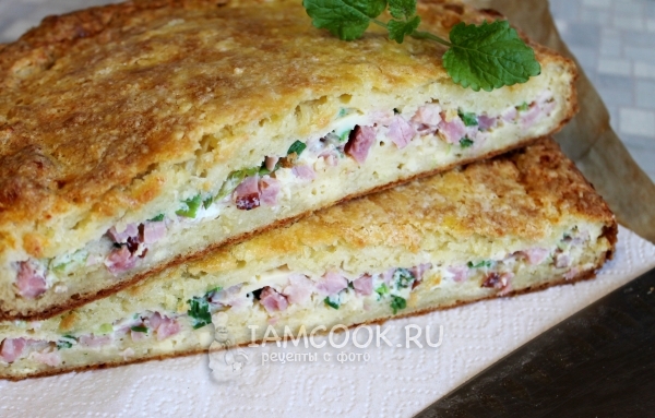 Фото пирога из творожного теста с корейкой