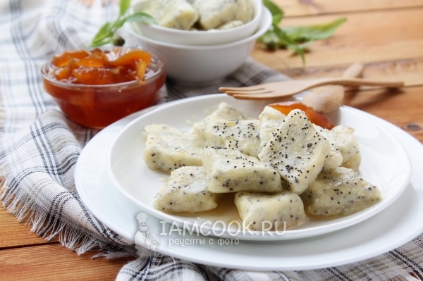 Готовые ленивые вареники с маком