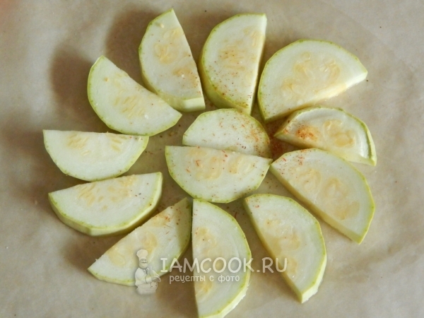 Выложить на пергамент кабачки