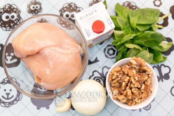Ингредиенты для куриного филе в сливках с песто из базилика