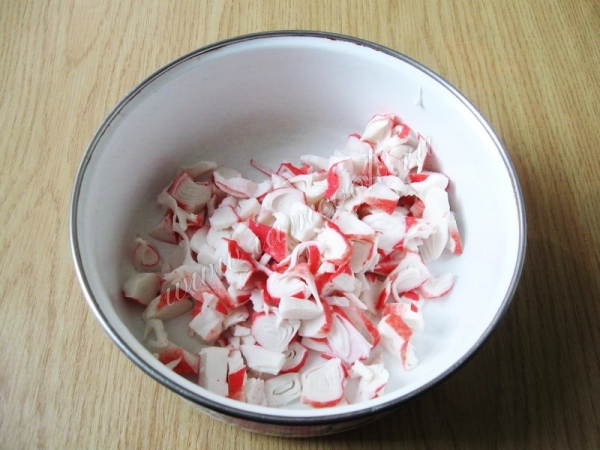 Крабовые палочки порезанные