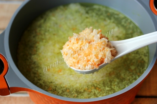 Добавить овощи в бульон