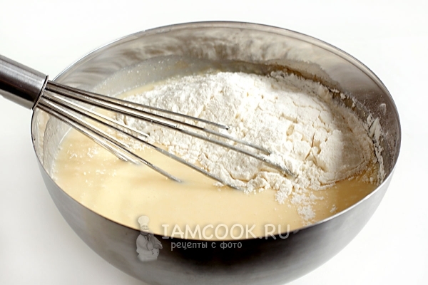 Всыпали муку