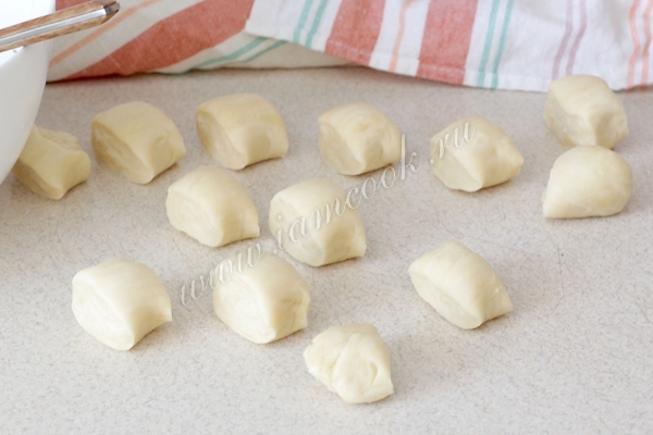 Разделяем тесто