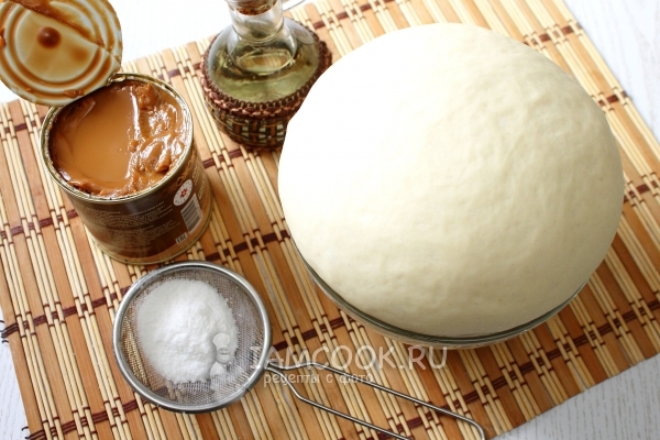 Ингредиенты для пончиков со сгущенкой