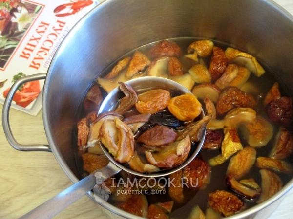 Отвар из сухофруктов