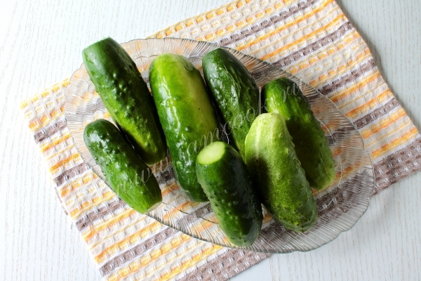 Огурцы свежие