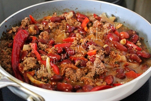 Тушение Чили Кон Карне
