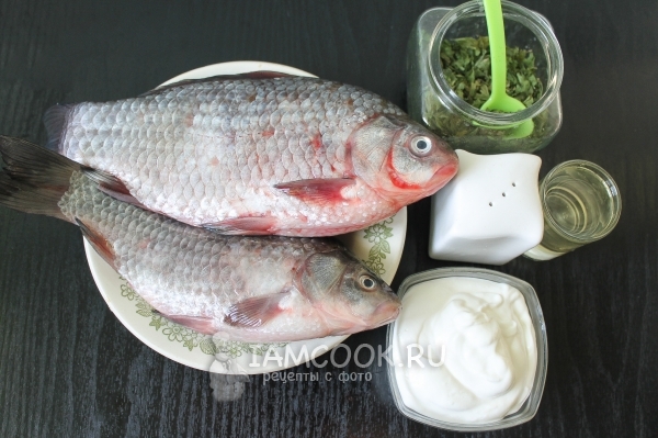 Ингредиенты для карася в сметане в духовке