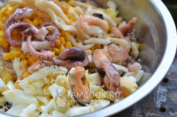 Добавить морской коктейль