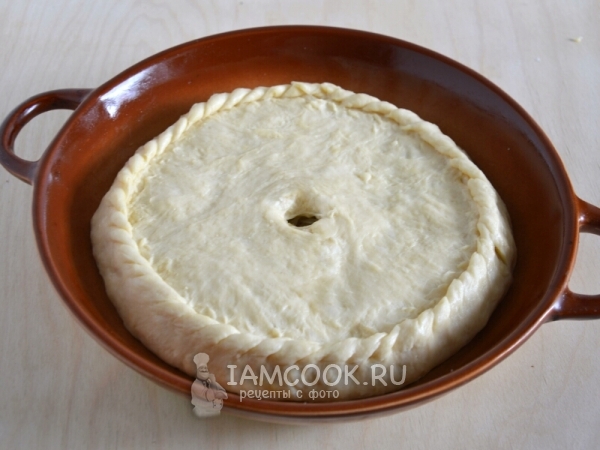 Накрыть тестом и защипнуть края