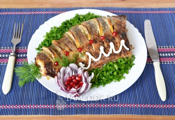 Фото леща, запеченного в духовке