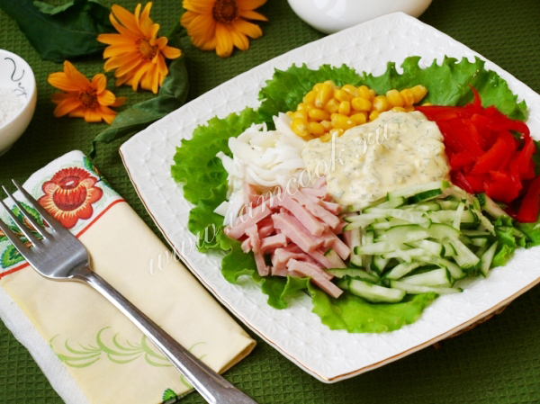 Рецепт салата с болгарским перцем и ветчиной