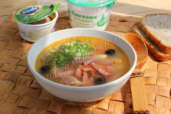 Рецепт мясной солянки в мультиварке