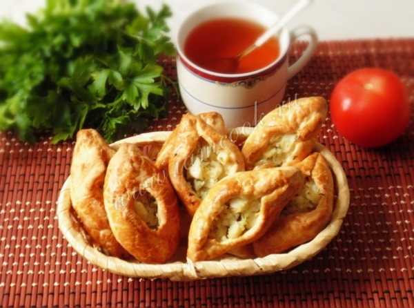 Рецепт расстегаев с рыбой и рисом