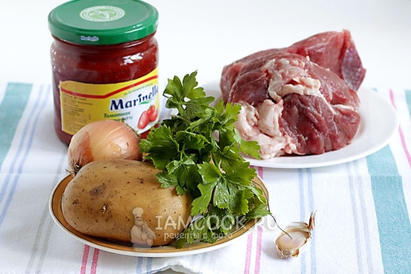 Ингредиенты для котлет с картошкой в томатном соусом в духовке