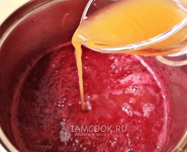 Добавить цедру и сок апельсина