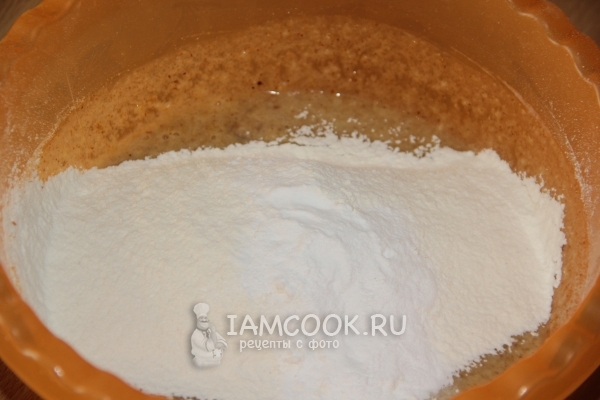 Добавить муку
