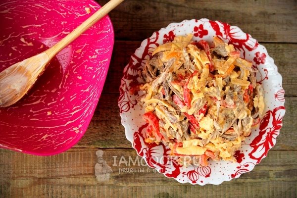 Фото салата с курицей и перцем