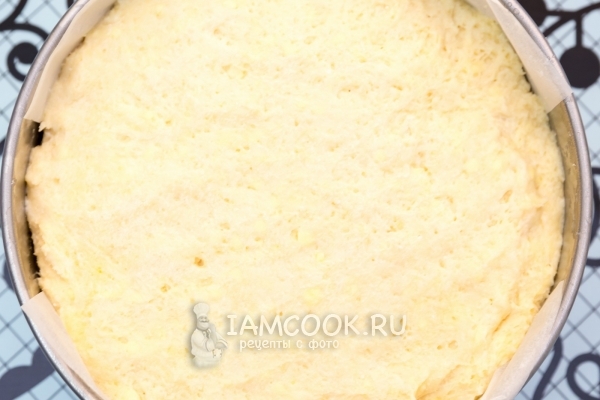 Яблочный пирог перед духовкой