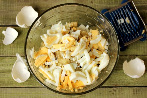 Яйца отварные