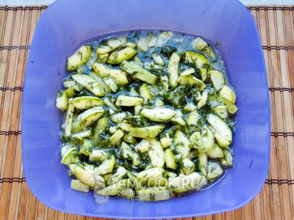 Готовые кабачки по-корейски