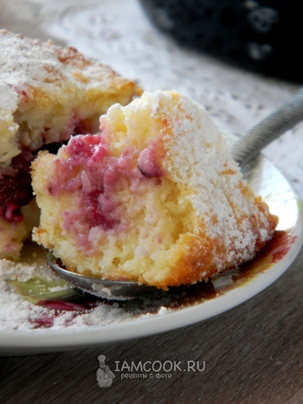 Рецепт творожно-кокосовой запеканки с ягодами