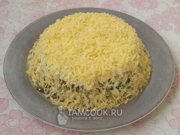 Посыпать сыром