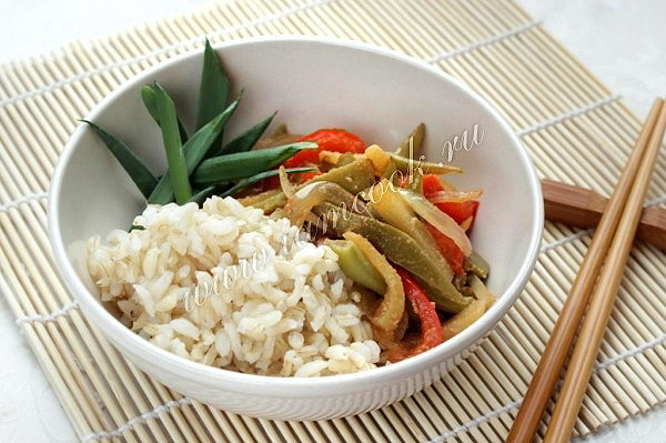 Рецепт гарнира из риса с ананасами