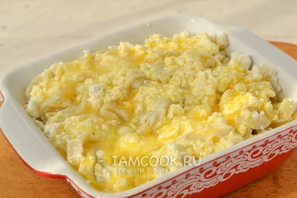 Залить лапшу яйцами