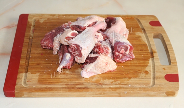 Утка нарезанная кусками, фото