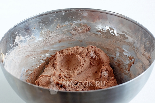 Размешать тесто