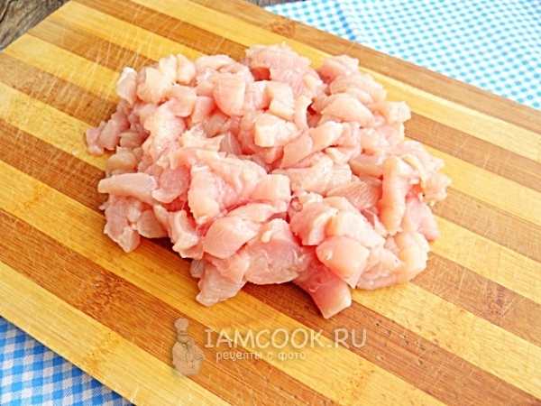 Порезать куриное филе