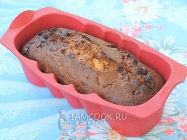 Кекс с цукатами в форме