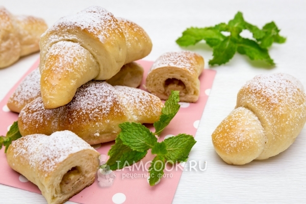 Фото рулетиков с марципаном и миндалем