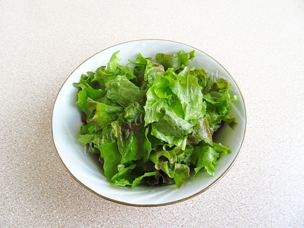 Салат зеленый