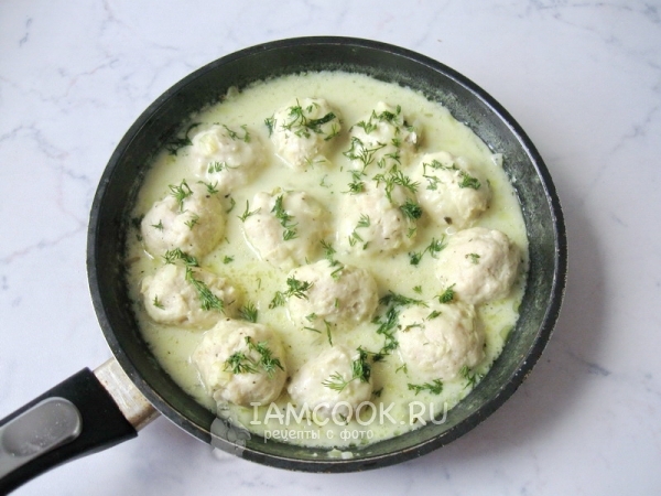 Посыпать зеленью