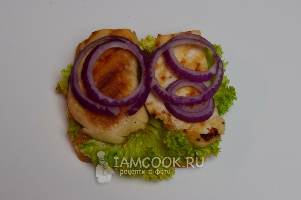 Выложить кольца лука