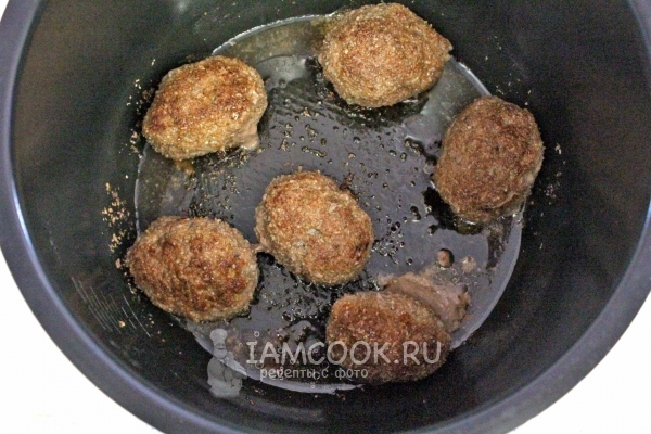 Пожарить котлеты