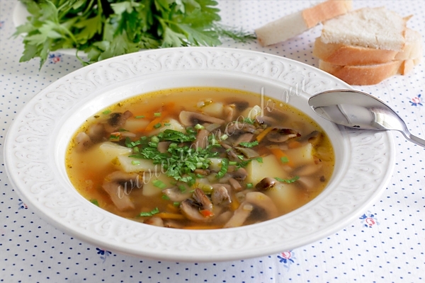 Суп грибной с шампиньонами